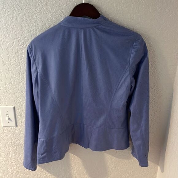 𝅺CHICO’S size 1 textured periwinkle blue tailored jacket - Picture 3 of 5